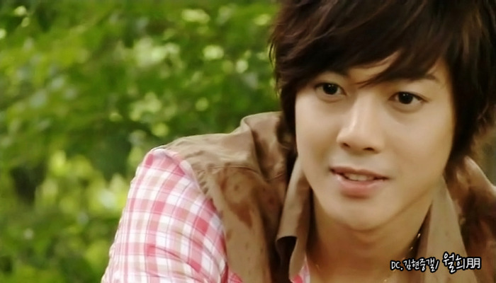 34094384_XXQFRMYEP - o Kim Hyun Joong o