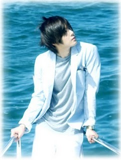 kim hyun joong in Bali (11)
