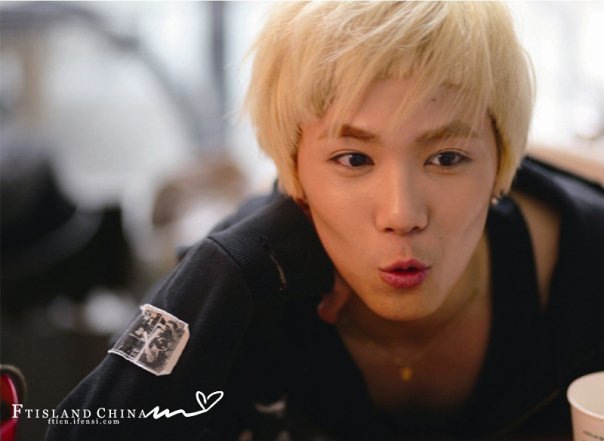19543_225255561212_55928341212_3737333_4900053_n - o Hong Ki o