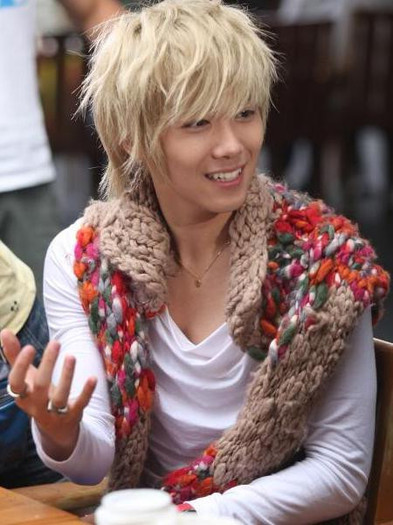 -3-lee-hong-ki-22315071-450-600 - o Hong Ki o