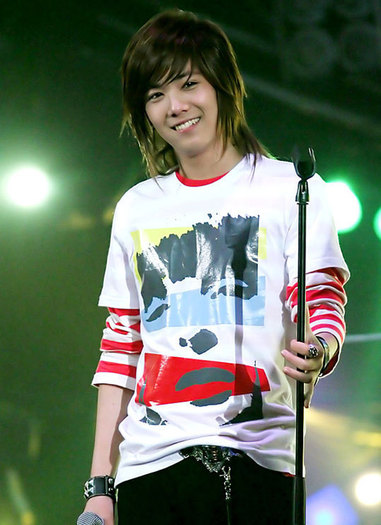 Lee-HongGi-lee-hong-ki-20320278-539-741