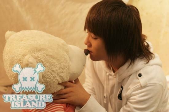 n55928341212_1939805_4364 - o Hong Ki o