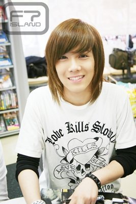 n55928341212_1939820_7071 - o Hong Ki o