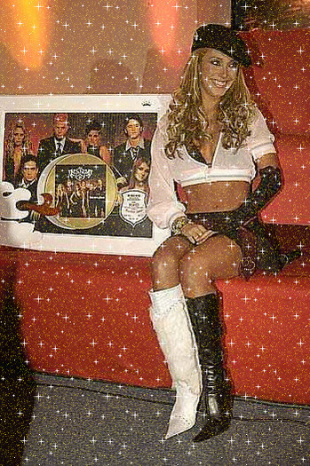 0067158069 - 0 Anahi Glitery