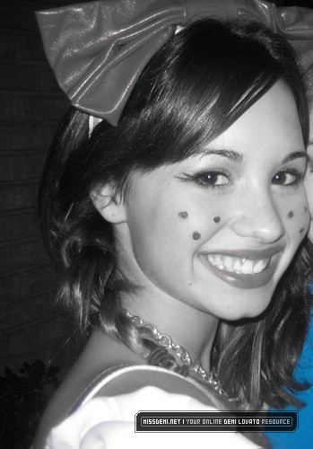 142 - Demi Lovato - Poze Personale