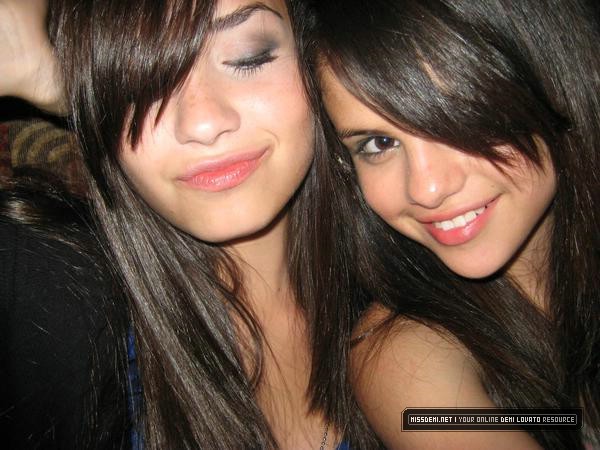 257 - Demi Lovato - Poze Personale