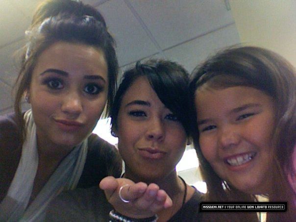 325 - Demi Lovato - Poze Personale