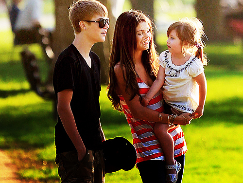 iei - Selena Si JB in park