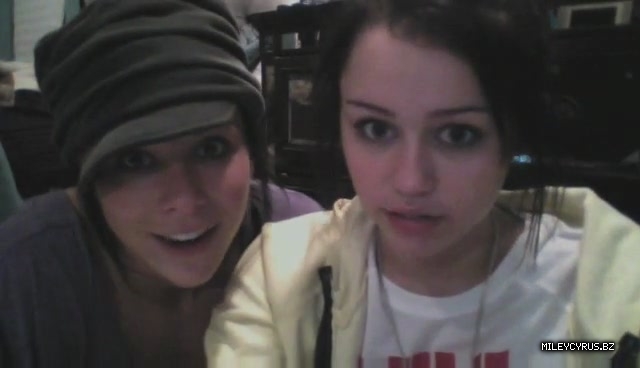 000000000093 - 0-0 Video 1 - The Miley And Mandy Show