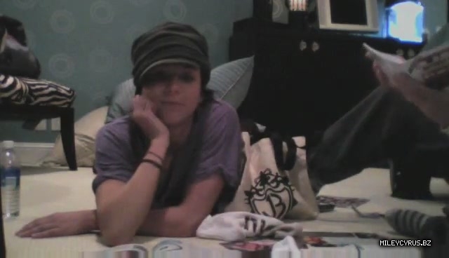 000000000158 - 0-0 Video 1 - The Miley And Mandy Show