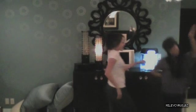 000000000230 - 0-0 Video 1 - The Miley And Mandy Show