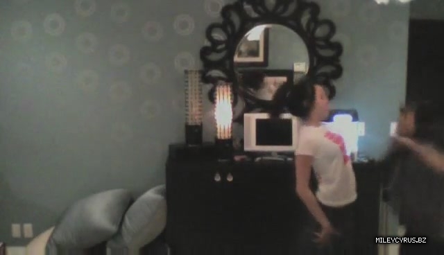 000000000231 - 0-0 Video 1 - The Miley And Mandy Show