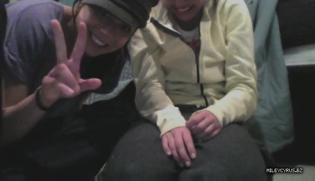 000000000235 - 0-0 Video 1 - The Miley And Mandy Show