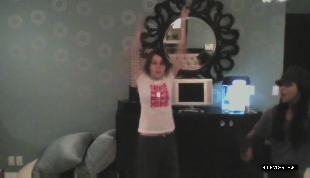 000000000237 - 0-0 Video 1 - The Miley And Mandy Show