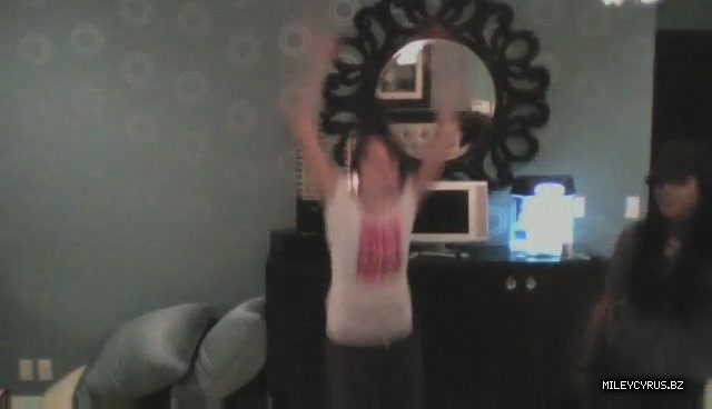 000000000238 - 0-0 Video 1 - The Miley And Mandy Show