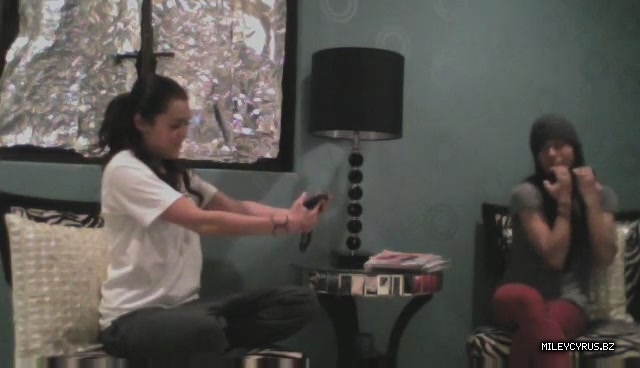 000000000213 - 0-0 Video 4 - The Miley And Mandy Show Epis Miley and Mandyless