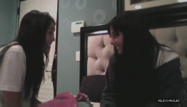 000000000074 - 0-0 Video 5 - The Miley and Mandy Show Epis Irrelevant