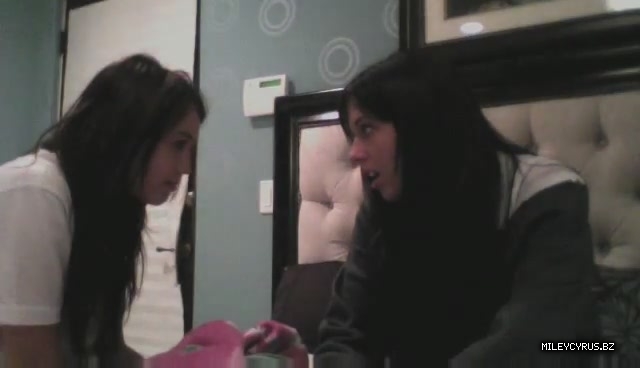 000000000162 - 0-0 Video 5 - The Miley and Mandy Show Epis Irrelevant