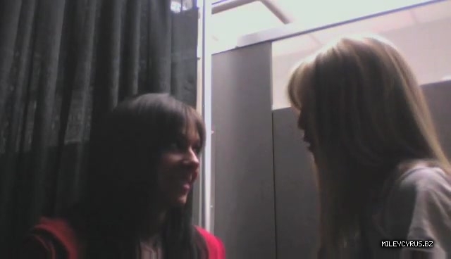 000000000243 - 0-0 Video 6 - The Miley and Mandy Show Epis Houston Rodeo