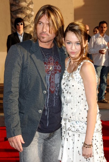 018 - 0-0 34th Annual American Music Awards - Arrivals