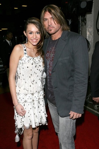 054 - 0-0 34th Annual American Music Awards - Arrivals