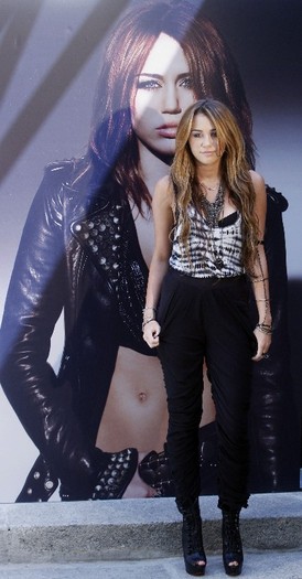 Miley_Cyrus_Madrid_7