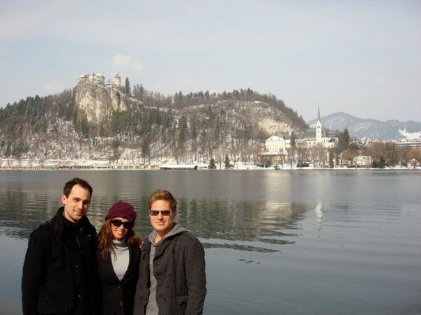 24735_106322829400383_100000680003540_102071_7864555_n - Anahi 6