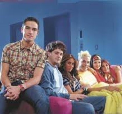 224714_166487956745496_100001528796950_391771_7312889_n