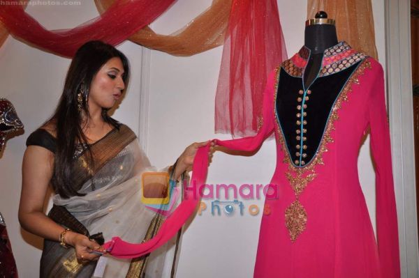 normal_Divyanka%20Tripathi%20at%20Times%20Shagun%20exhibition%20in%20J%20W%20Marriott%20on%2021st%20