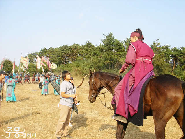 27215071_TLQHDJDHU[2] - jumong