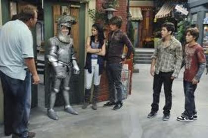 Magicienii din Waverly Place Magicienii din Waverly Place