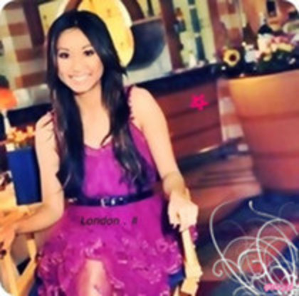 37798535_HBTFIVQXM - Brenda Song Glitery