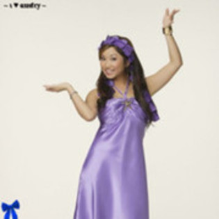 37860968_IZQCWFVAQ - Brenda Song Glitery