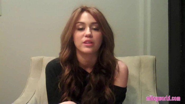 HAITI.mp4AT 24 - MileyWorld - HAITI Screencaps