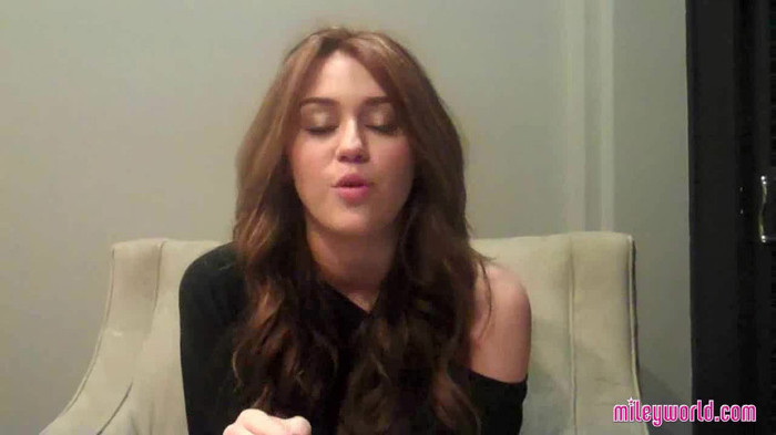 HAITI.mp4AT 47 - MileyWorld - HAITI Screencaps