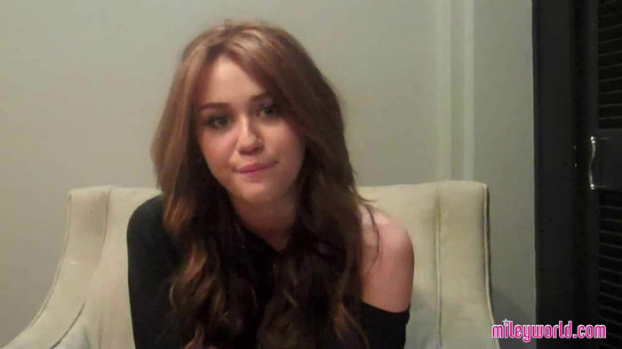 HAITI.mp4AT 93 - MileyWorld - HAITI Screencaps