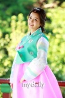 8 - Hanbok pentru tine