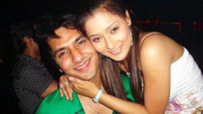32525229_RDUAESGER - Sara Khan