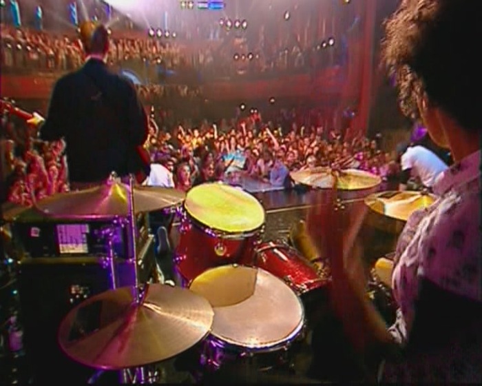 KMP-DVD[(006240)00-02-21] - 0-0  High School Musical 2 Sneak Peak Hannah Montana Rockstar Music Video