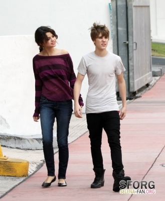 normal_003 - December 18th - Taking a walk with Justin Beiber