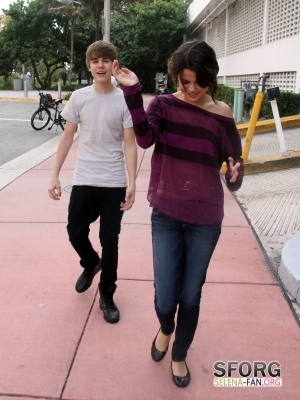 normal_011 - December 18th - Taking a walk with Justin Beiber