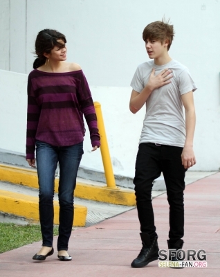 normal_013 - December 18th - Taking a walk with Justin Beiber