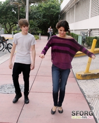 normal_015 - December 18th - Taking a walk with Justin Beiber