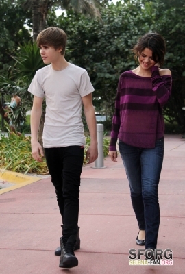 normal_018 - December 18th - Taking a walk with Justin Beiber