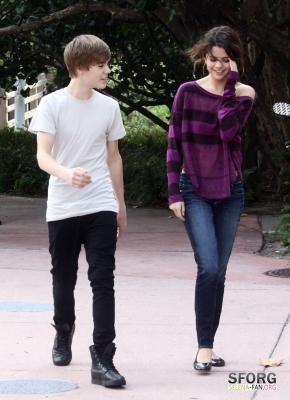 normal_080 - December 18th - Taking a walk with Justin Beiber