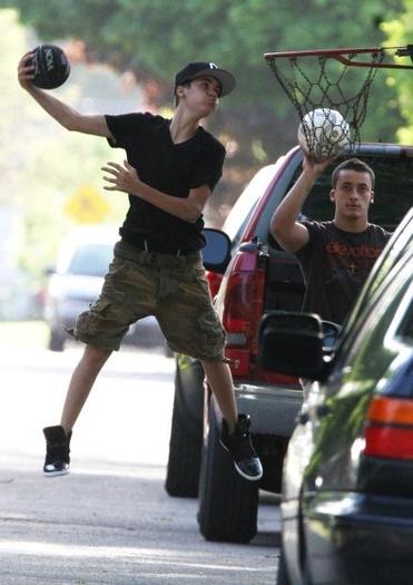 justin-basketball-star (81) - justin bieber