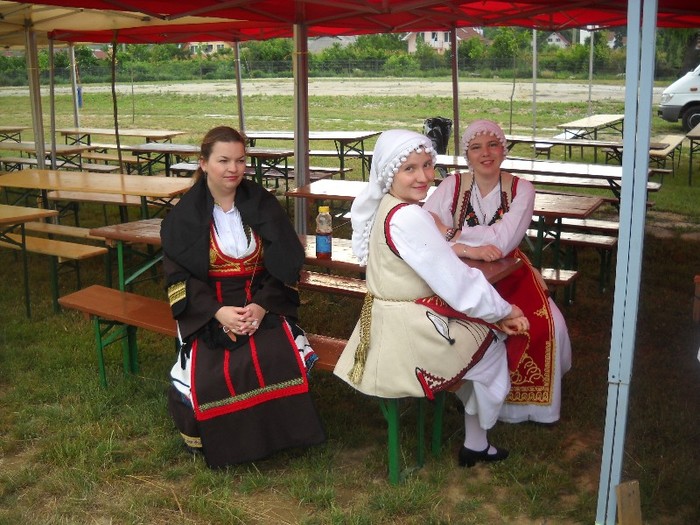 frumos mai este '''pozarul" ala