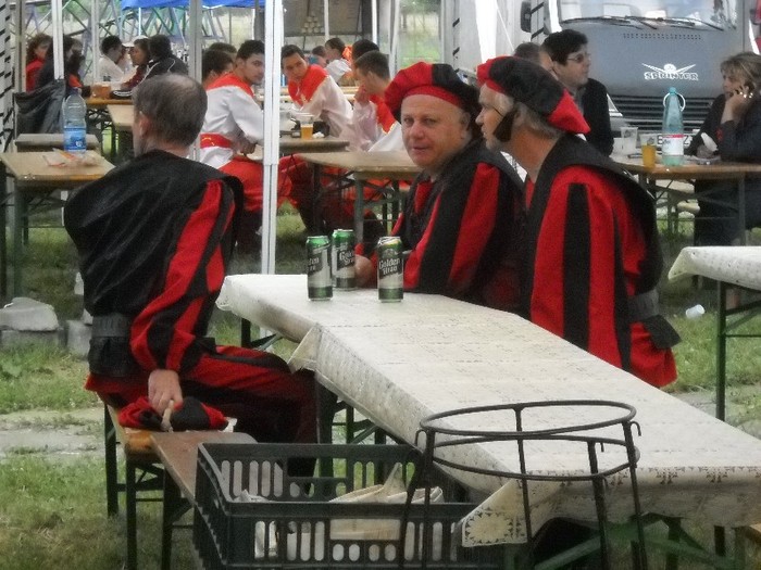 cetatenii urbei la "hodina"