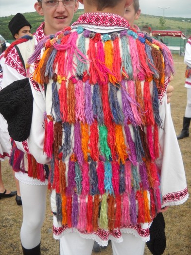 i-au crescu franjuri pe piele - FESTIVALUL MINORITATILOR 2011