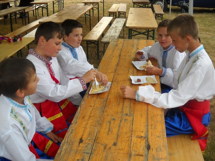 Sucevenii si..... - FESTIVALUL MINORITATILOR 2011